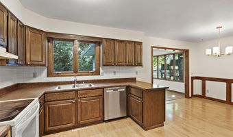 10 Krystana Way, Madison, WI 53711