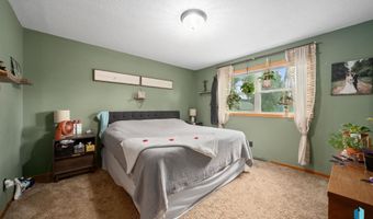 611 E 3Rd St St, Bridgewater, SD 57319
