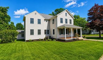 138 Church St, Belford, NJ 07718
