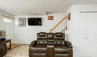 280 E Main St APT E6, Clinton, CT 06413