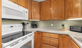 1299 ULUNIU Rd F203, Kihei, HI 96753