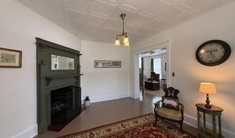 51 Broadway St, Baileyville, ME 04694