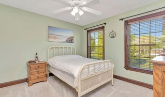 18321 Marlowes Dr, Aurora, IN 47001