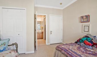 5301 WYNDHOLME Cir 302, Baltimore, MD 21229