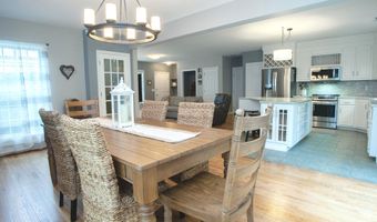 15 Rockledge Ln, Canton, CT 06019