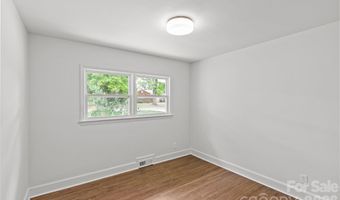 1915 Birchcrest Dr, Charlotte, NC 28205