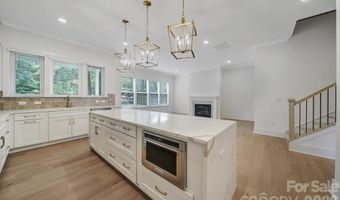 1016 Rockway Dr, Charlotte, NC 28205