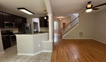 1748 Town Home Dr, Apex, NC 27502