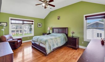 449 Montgomery St, Bayville, NJ 08721