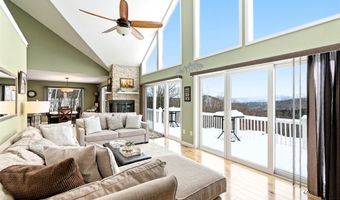 87 Glade Cir, Campton, NH 03223