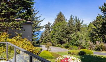 17454 BLUFF Dr, Brookings, OR 97415
