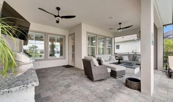 7420 PARADISO Dr, Apollo Beach, FL 33572