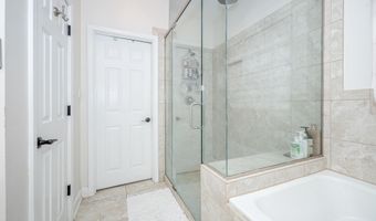 12528 Raintree Pl, Biloxi, MS 39532