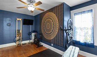 50 Charles St, Bristol, RI 02809