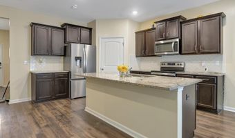 1056 FLYWAY VIEW Ln, Alabaster, AL 35007
