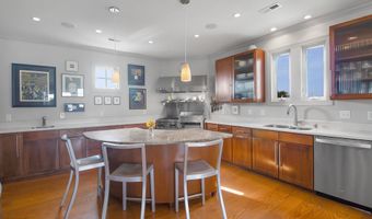 301 Old Causeway Rd, Atlantic Beach, NC 28512