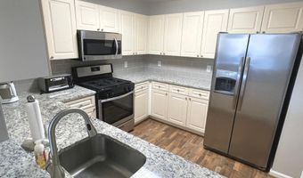 20588 CORNSTALK Ter 202, Ashburn, VA 20147