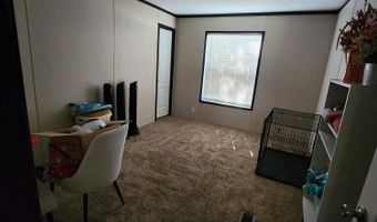 214 Lakepoint Rd, Alford, FL 32420