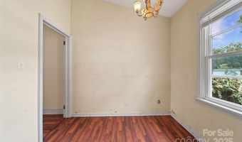196 Spruce St, Badin, NC 28009