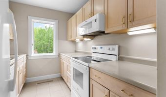20 Springbrook Dr, Belfast, ME 04915