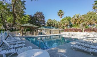 37 Kings Cross Ct, Beaufort, SC 29902