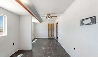 16050 Pawnee Rd, Apple Valley, CA 92307
