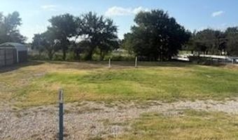 207 NE Front St, Millsap, TX 76066