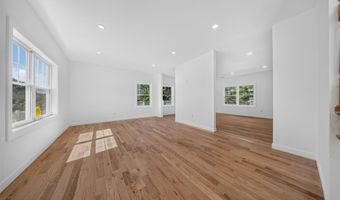 139 Miller Ave, Amityville, NY 11701