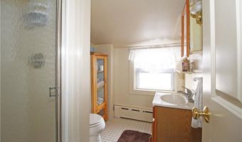 563 Aquidneck Ave, Middletown, RI 02842