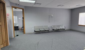 1452 Merchant Dr, Algonquin, IL 60102