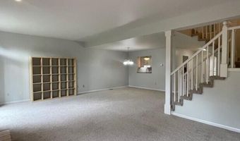 2702 Maitland Dr, Ann Arbor, MI 48105