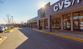 75 S REYNOLDS St 318, Alexandria, VA 22304