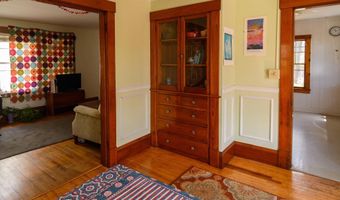 117 Oak Grove Ave, Brattleboro, VT 05301