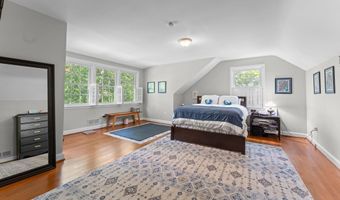 5121 BALTAN Rd, Bethesda, MD 20816