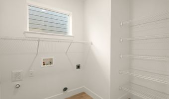 18933 SW Hazelwood Ln L-9, Beaverton, OR 97078