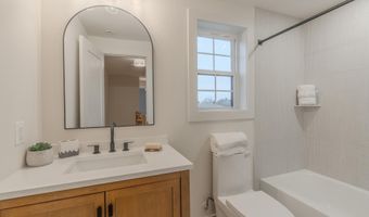 3107 MOSBY St, Alexandria, VA 22305