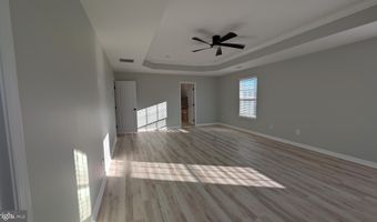 25501 EMERSON OAKS Dr, Aldie, VA 20105