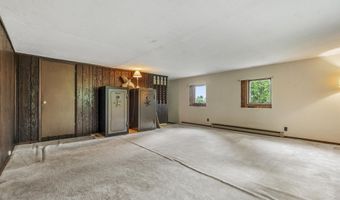 7888 NENNO Rd, Allenton, WI 53002