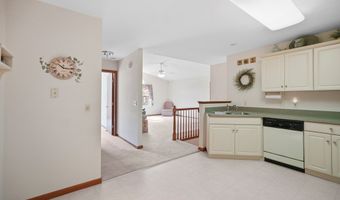 209 Greenbriar Ln, Dalton, OH 44618