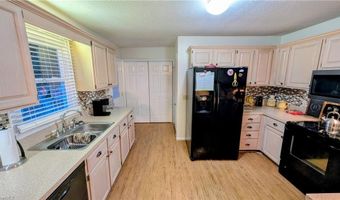2474 Woodridge Dr, Asheboro, NC 27205