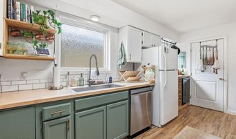 320 E Dowling Rd #7, Anchorage, AK 99518