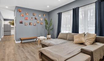 1920 Jester Ln, Algonquin, IL 60102