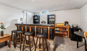 1413 E PERSHING St, Appleton, WI 54911