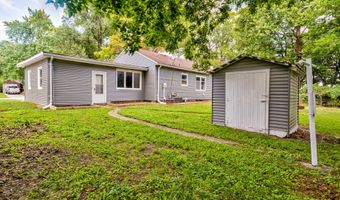 228 Hilltop Rd, Ames, IA 50014