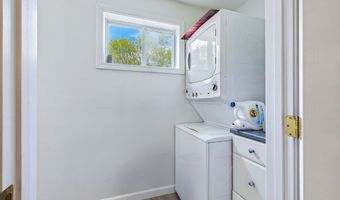 40 Meadow Dr, Bar Harbor, ME 04609