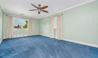 142 Cedar St, Amityville, NY 11701