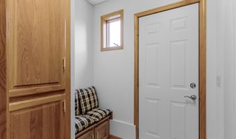 3988 N Farm Road 35, Ash Grove, MO 65604