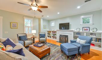 6 Carolina Ln, Beaufort, SC 29907