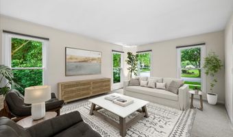 1661 Kensington Dr, Algonquin, IL 60102