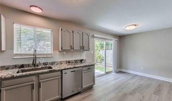 417 Elm Crossing Ct, Ballwin, MO 63021